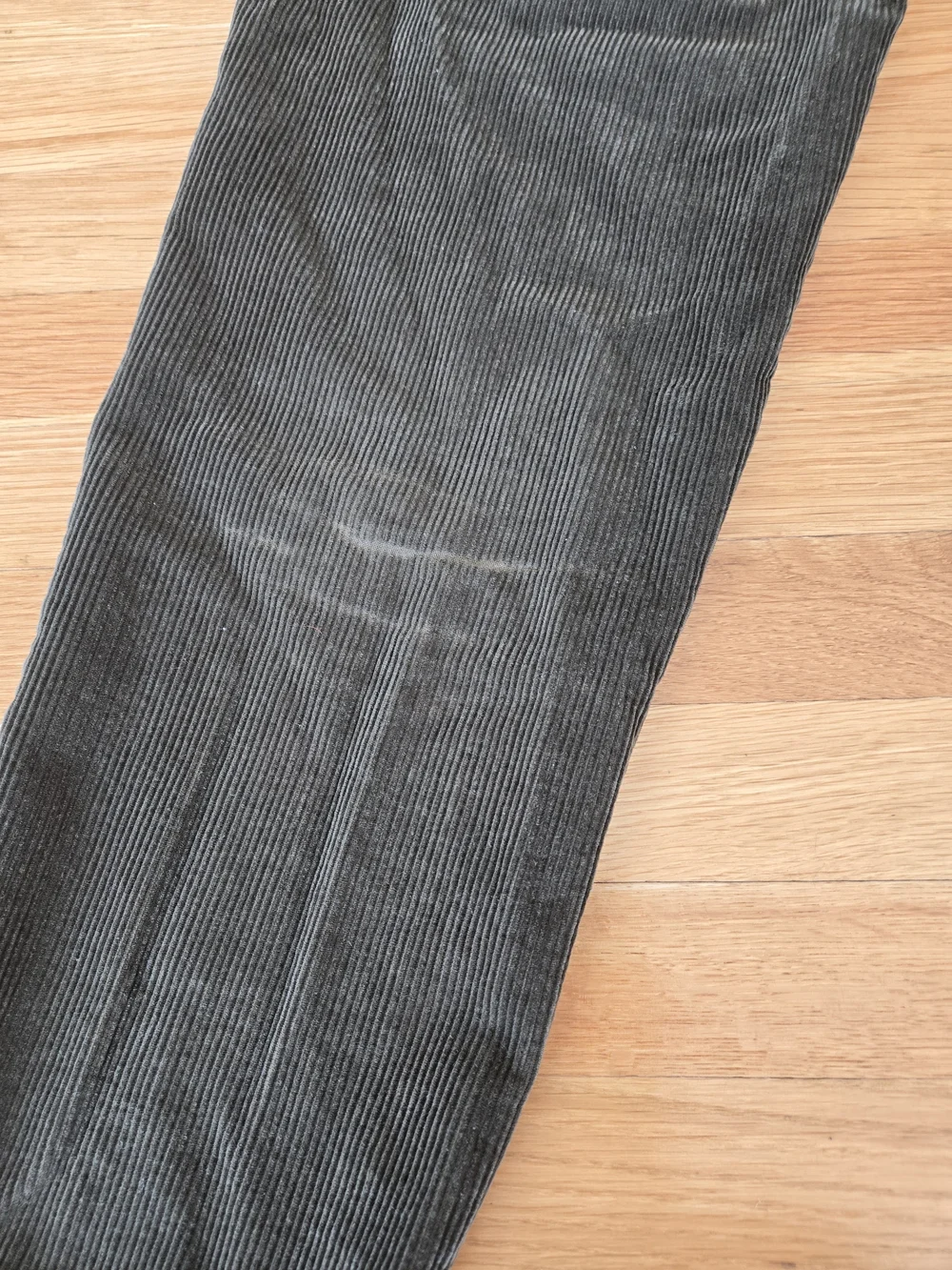 J. Crew Men's Dark Olive Corduroy Pants - Classic Casual Tapered Fit